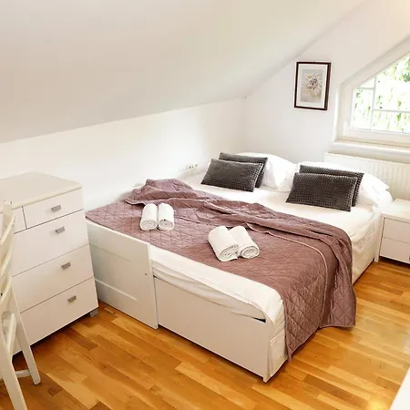 Slavc With 4 Bedrooms Brežice